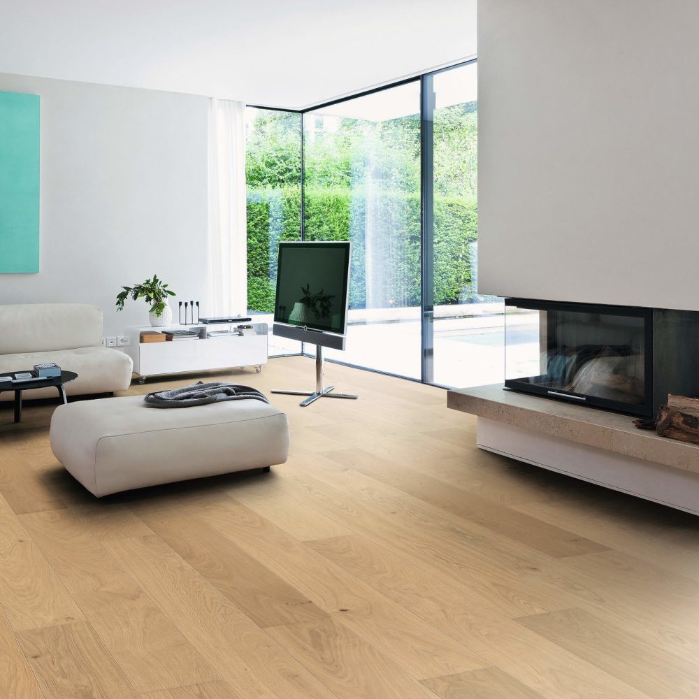 HARO Parketgulv 4000 - Plank 180 4V Eg invisible Markant børstet